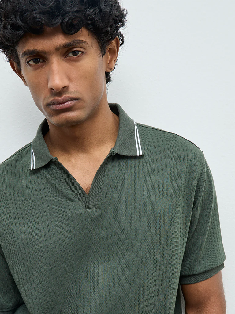 WES Casuals Green Textured Relaxed-Fit Cotton-Blend Polo T-Shirt - Image 4