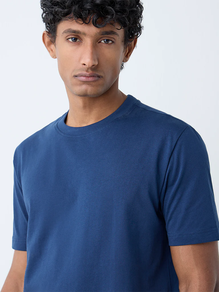 WES Casuals Navy Solid Slim-Fit Cotton T-Shirt - Image 4