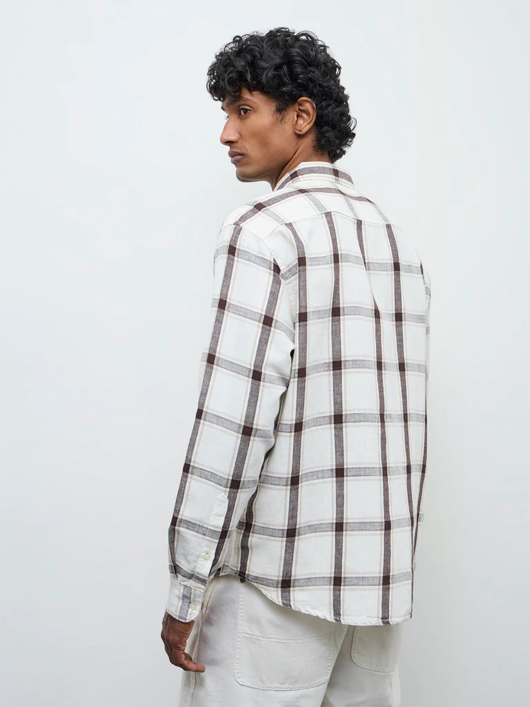 WES Casuals Off-White Check Relaxed Fit Cotton-Blend Shirt - Image 4