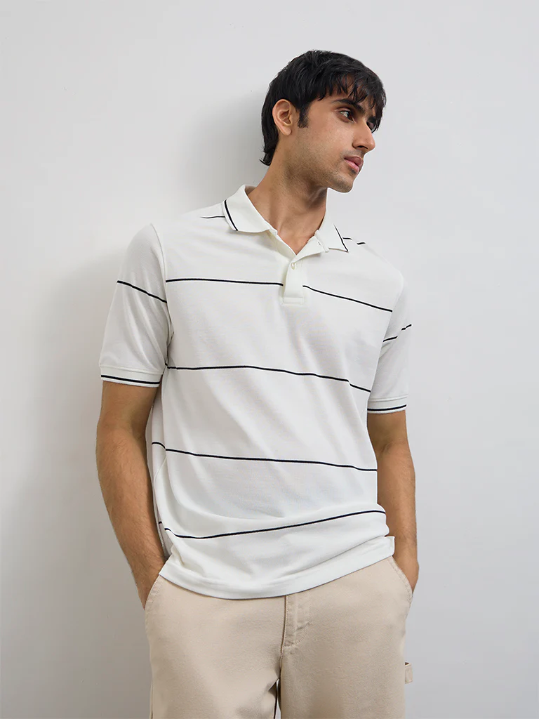 WES Casuals Off-White Relaxed-Fit Cotton Polo T-Shirt - Image 2