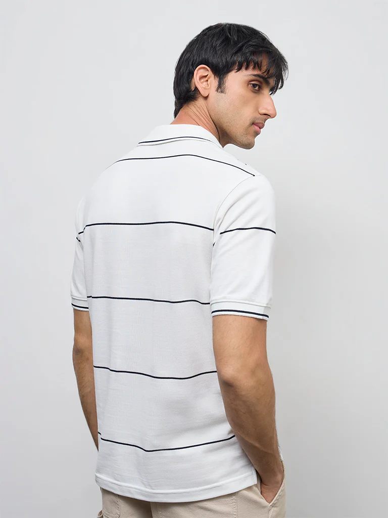 WES Casuals Off-White Relaxed-Fit Cotton Polo T-Shirt - Image 4