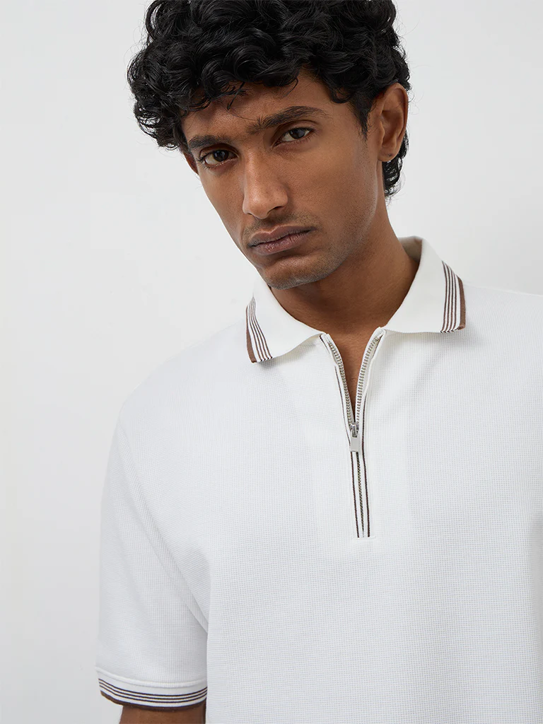 WES Casuals Off-White Relaxed-Fit Quarter-Zip Polo T-Shirt - Image 4