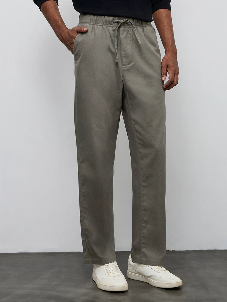 WES Casuals Olive Relaxed-Fit Mid-Rise Cotton-Blend Chinos - Image 3