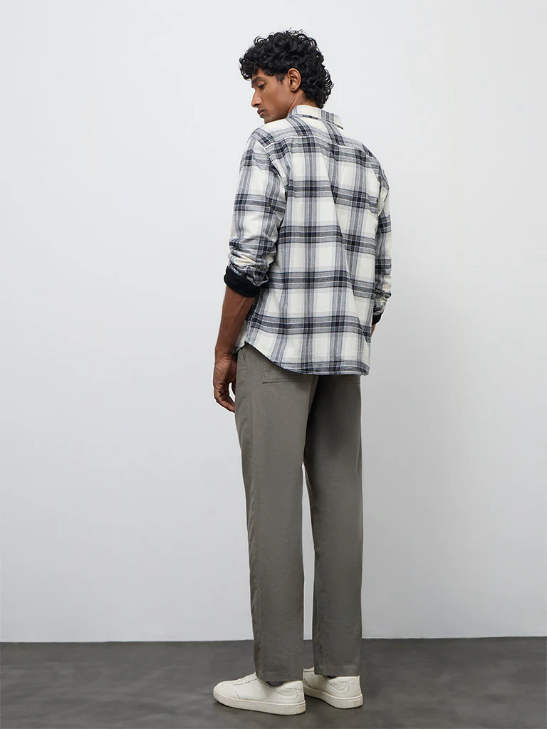 WES Casuals Olive Relaxed-Fit Mid-Rise Cotton-Blend Chinos - Image 5