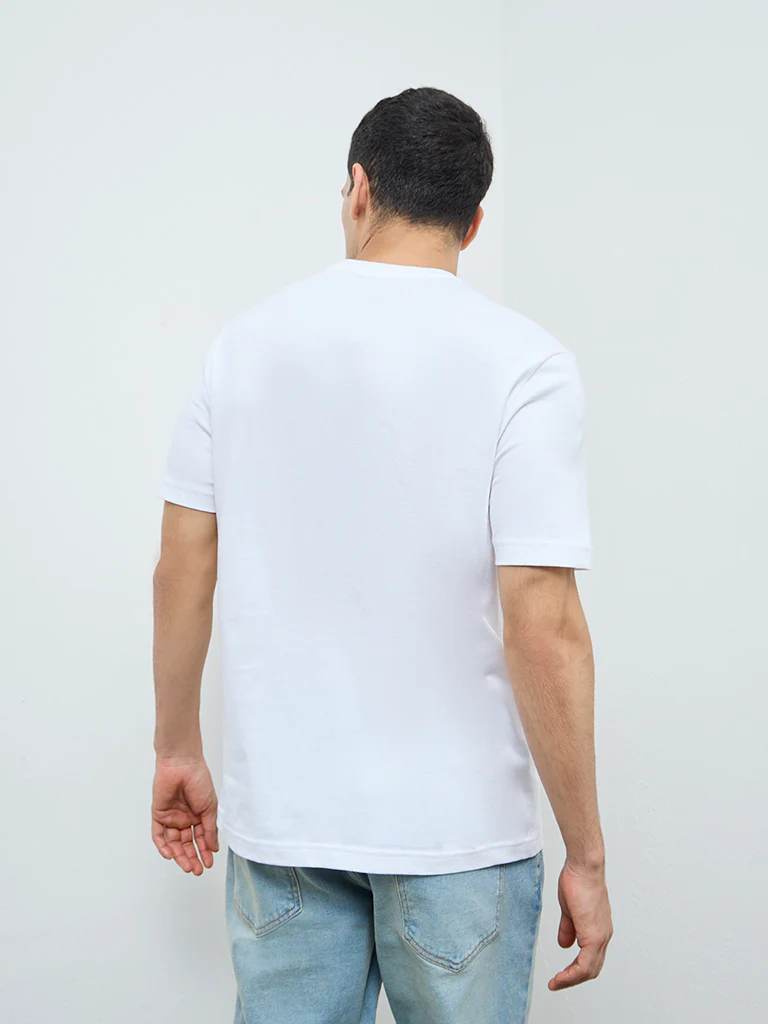 WES Casuals White Solid Slim-Fit Cotton T-Shirt - Image 5