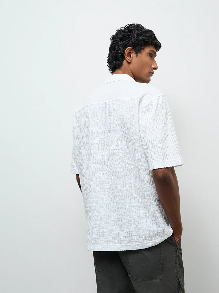 WES Casuals White Textured Relaxed Fit Cotton-Blend Shirt - Image 4