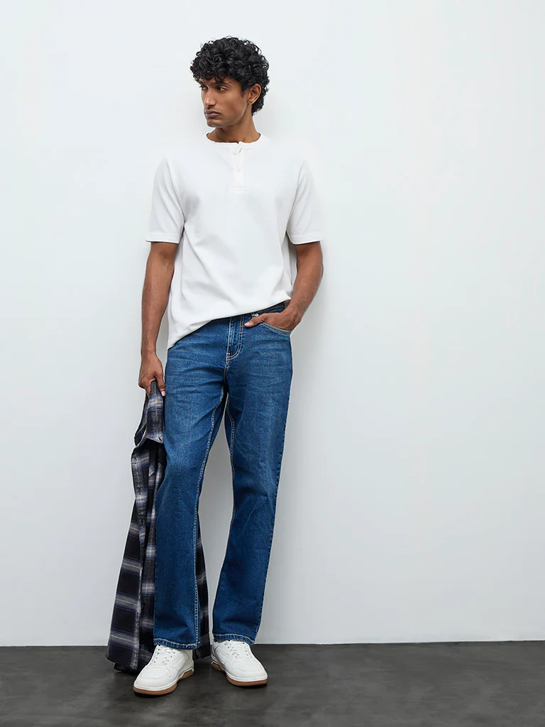 WES Casuals White Textured Relaxed Fit Cotton-Blend T-Shirt