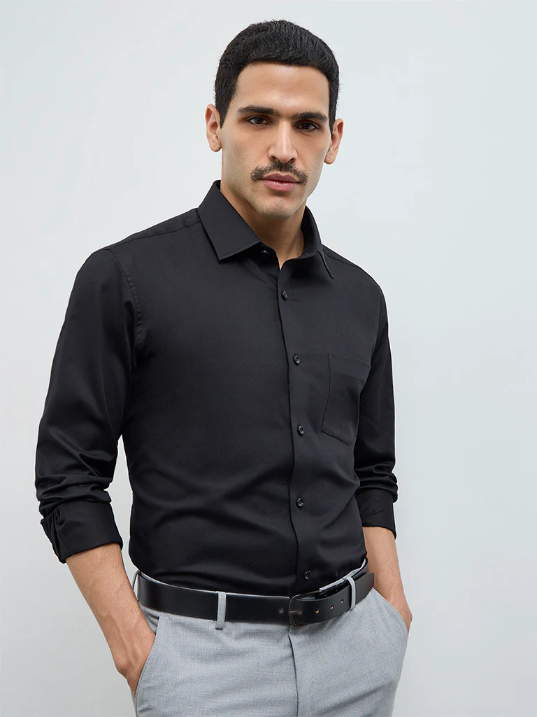 WES Formals Black Solid Relaxed-Fit Cotton Shirt