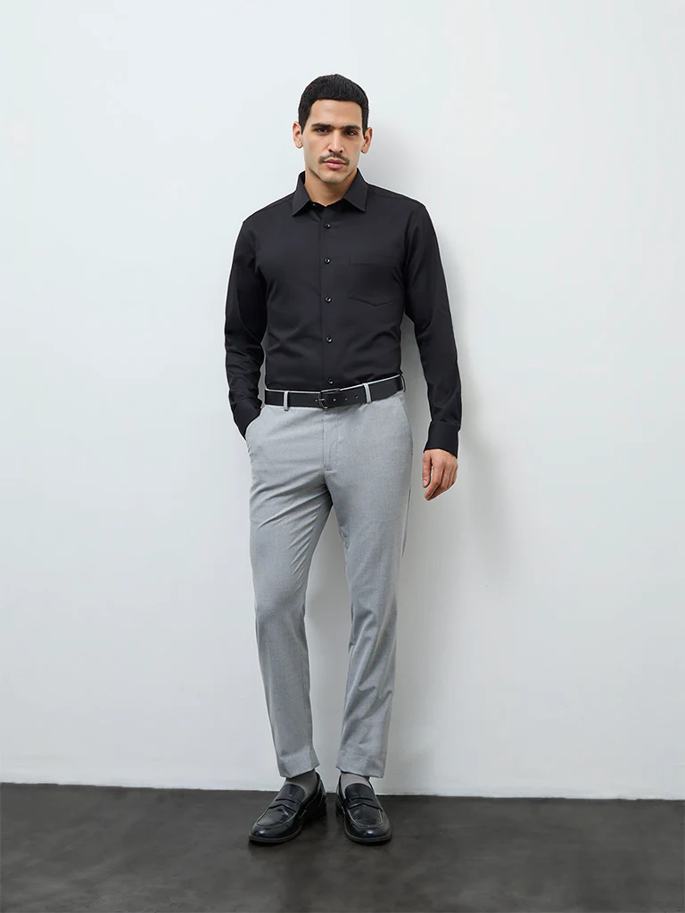 WES Formals Black Solid Relaxed-Fit Cotton Shirt - Image 3
