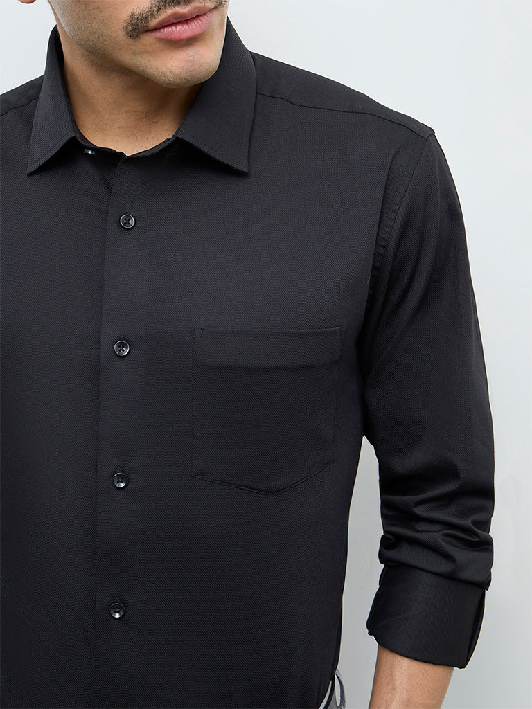 WES Formals Black Solid Relaxed-Fit Cotton Shirt - Image 4