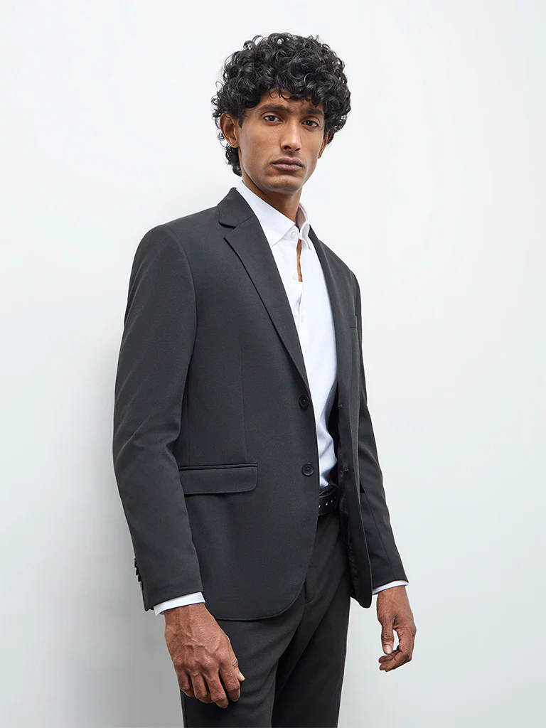 WES Formals Black Solid Slim-Fit Blazer