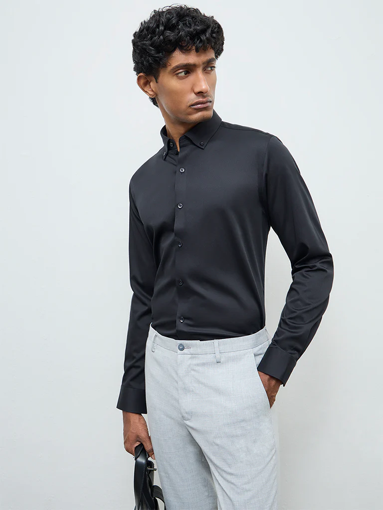 WES Formals Black Solid Slim-Fit Cotton Shirt