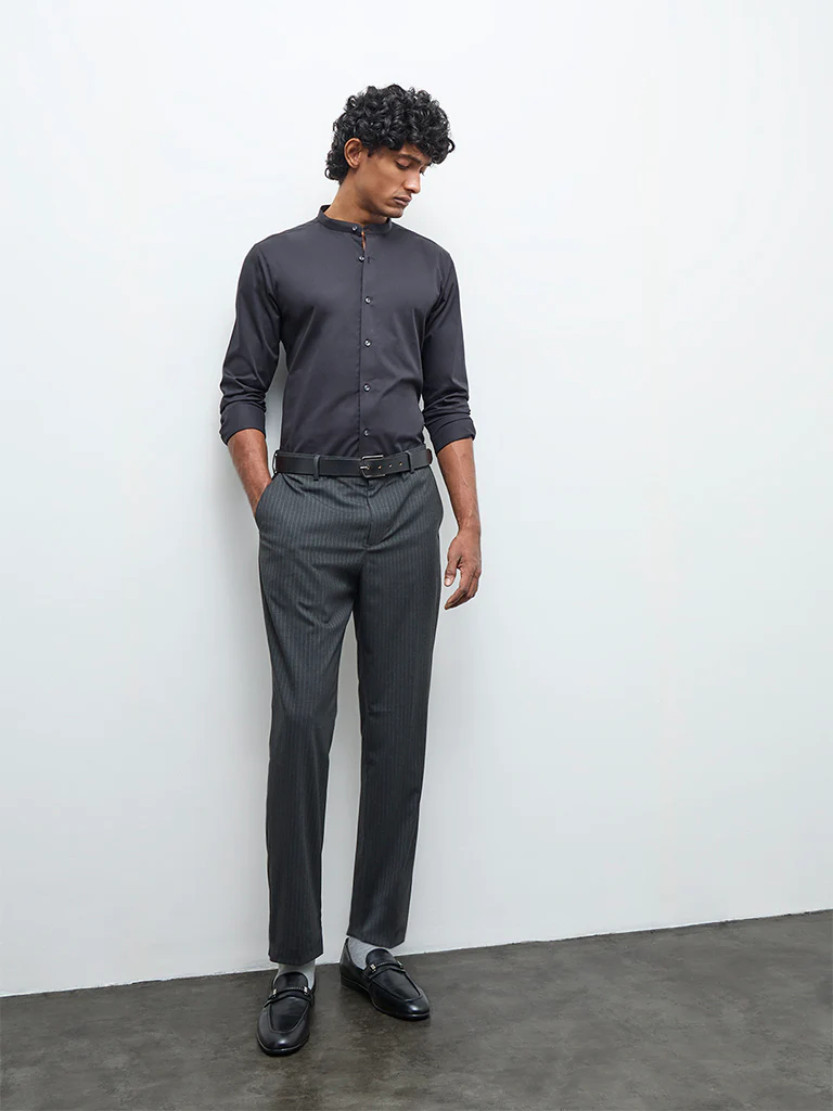 WES Formals Black Solid Slim-Fit Cotton Shirt - Image 2