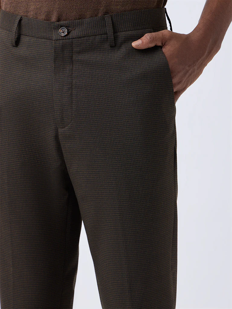 WES Formals Brown Checkered Slim-Fit Mid-Rise Trousers - Image 3