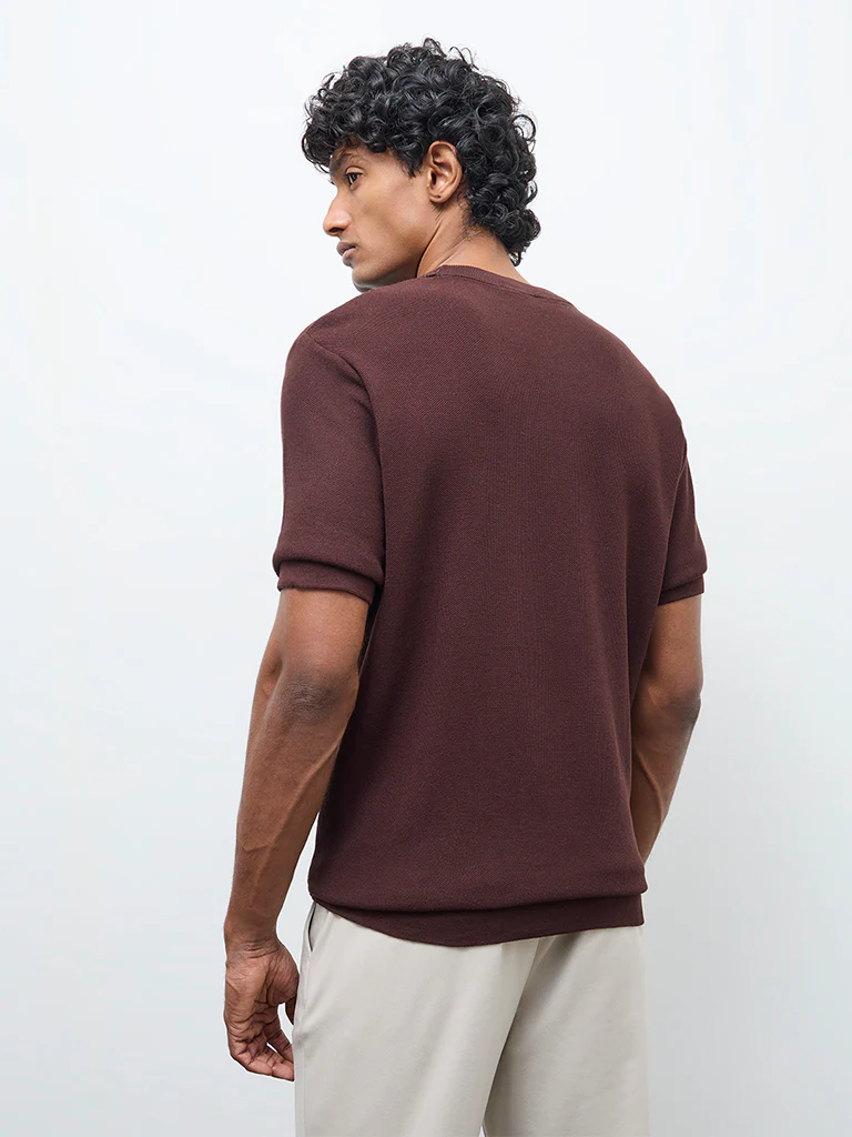 WES Formals Dark Brown Knitted Slim-Fit T-Shirt - Image 4