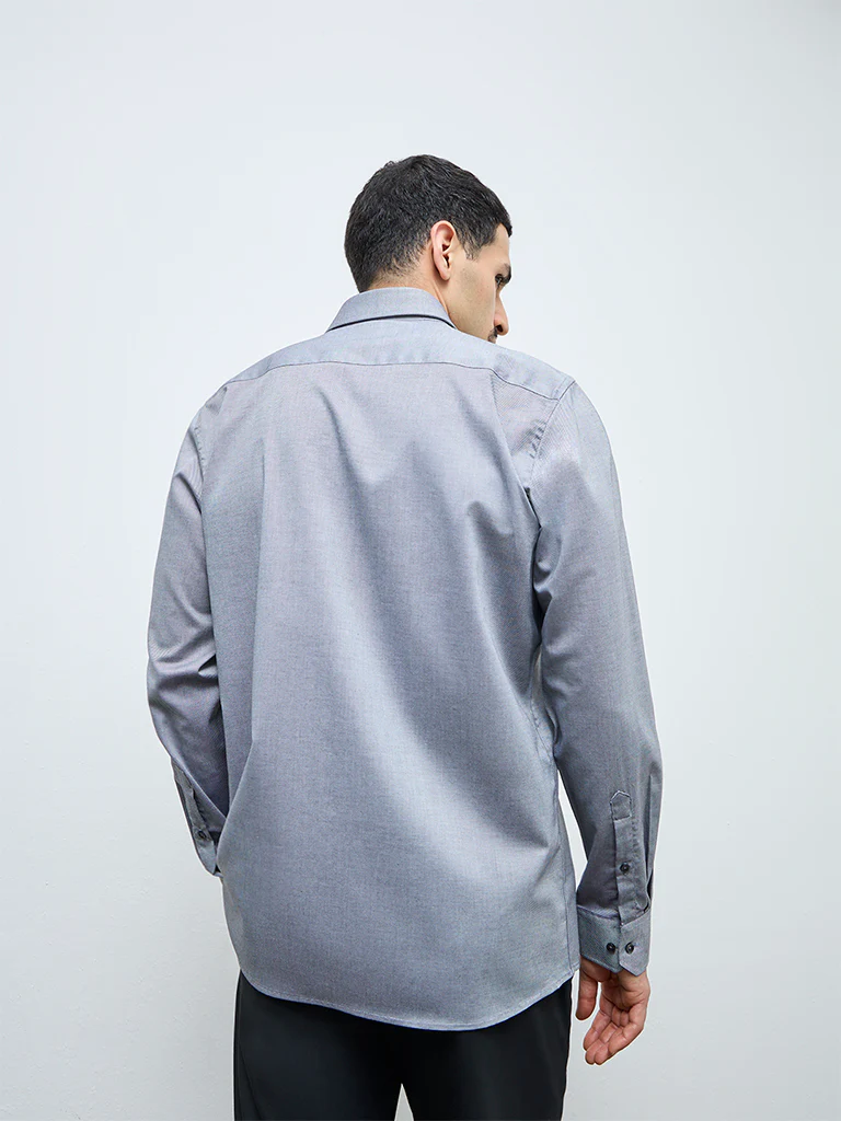 WES Formals Dark Grey Solid Slim-Fit Cotton Shirt - Image 4