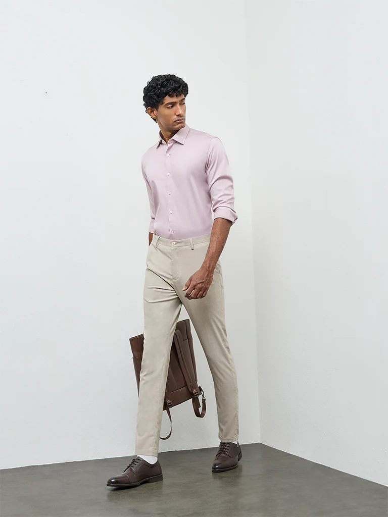 WES Formals Dusty Pink Solid Slim-Fit Cotton Shirt - Image 3