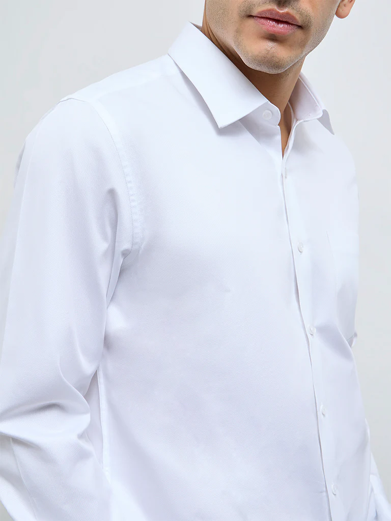 WES Formals White Solid Slim-Fit Cotton Shirt - Image 3
