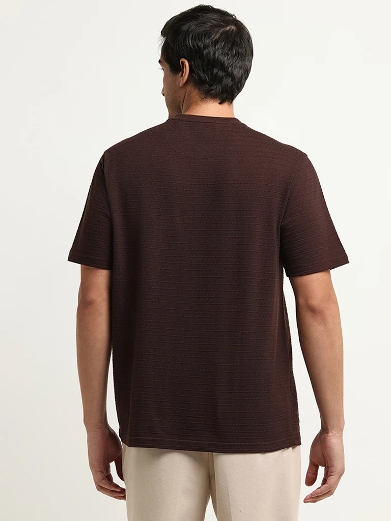 WES Lounge Brown Textured Relaxed Fit Linen-Blend T-Shirt - Image 4