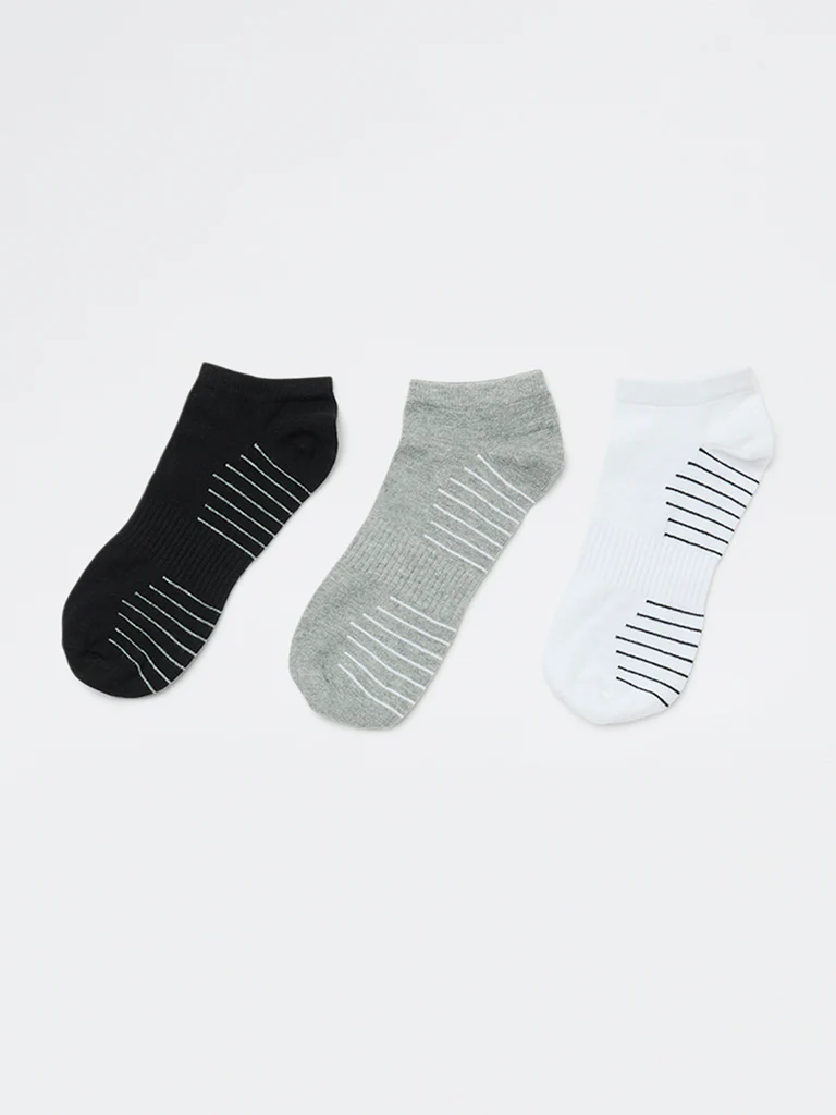 WES Lounge Grey Striped Cotton-Blend Ankle Length Socks - Pack of 3