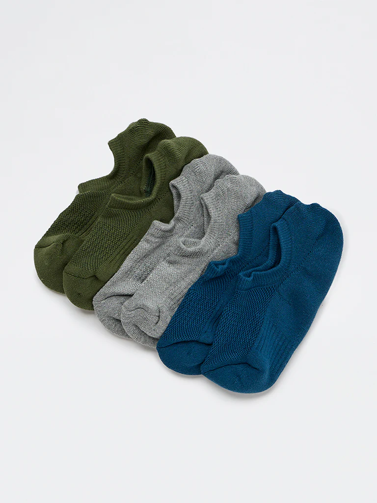 WES Lounge Olive Solid Cotton-Blend No-Show Socks - Pack of 3 - Image 2