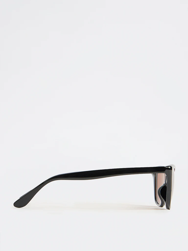 Westside Accessories Black Cat-Eye Sunglasses with Pouch - Image 3