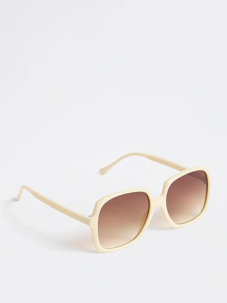 Westside Accessories Cream Oversized Sunglasses with Pouch - Image 2