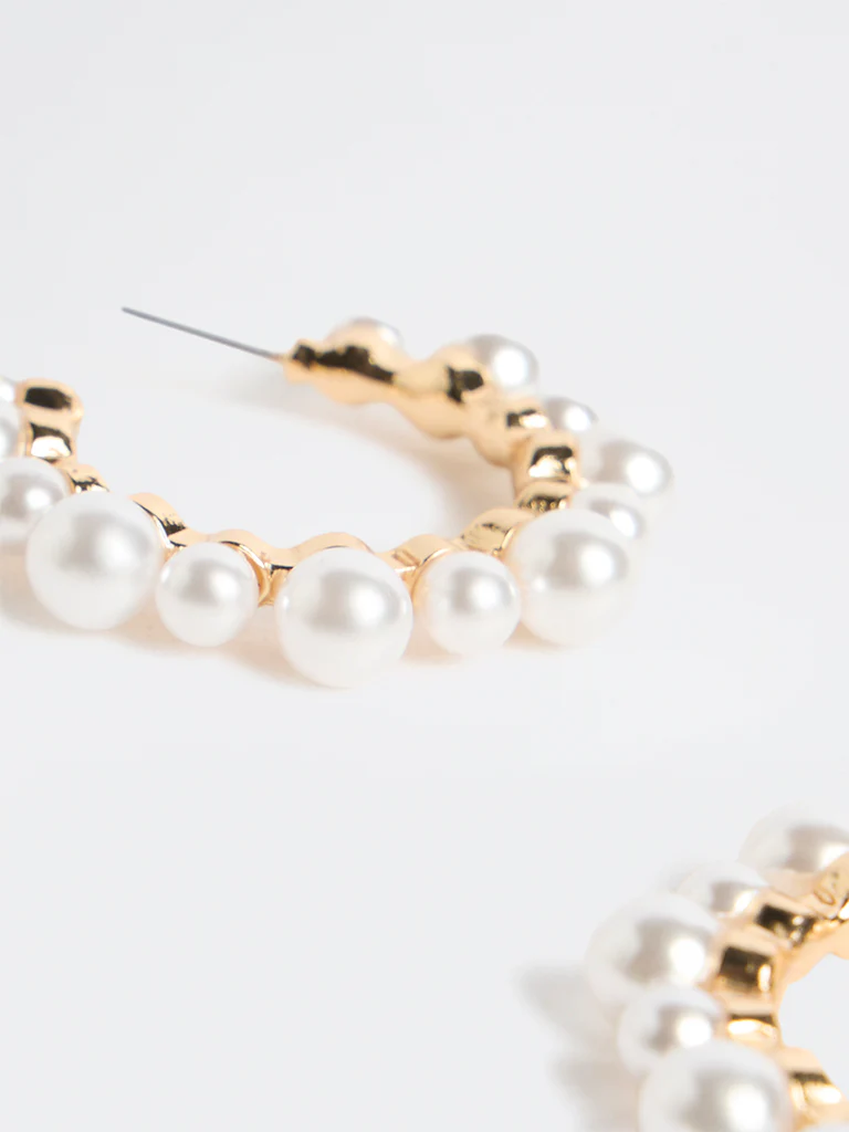 Westside Accessories Gold Chunky Pearl Hoop Earrings - Image 3