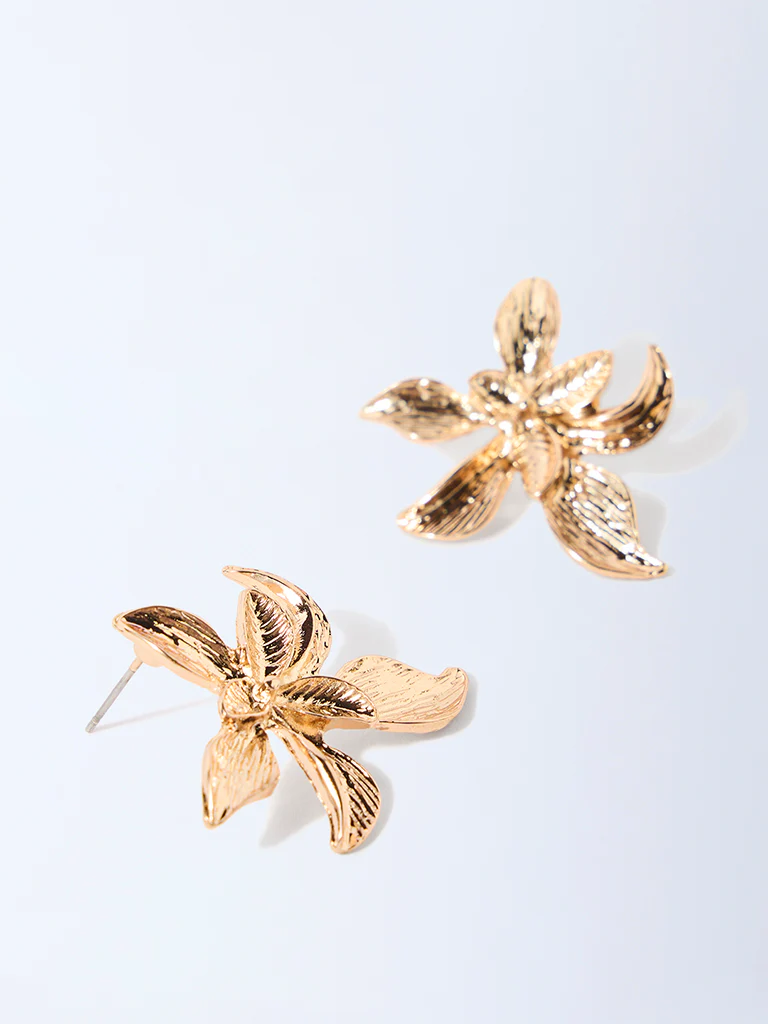 Westside Accessories Gold Floral-Designed Stud Earrings - Image 3