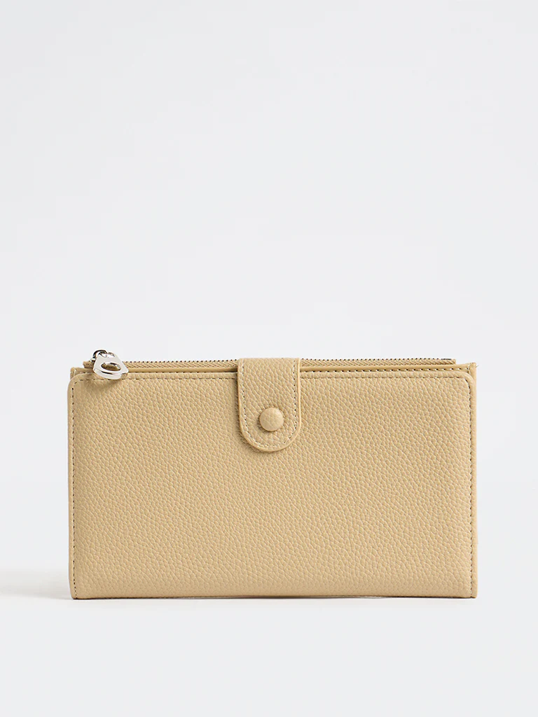 Westside Beige Textured Passport Holder