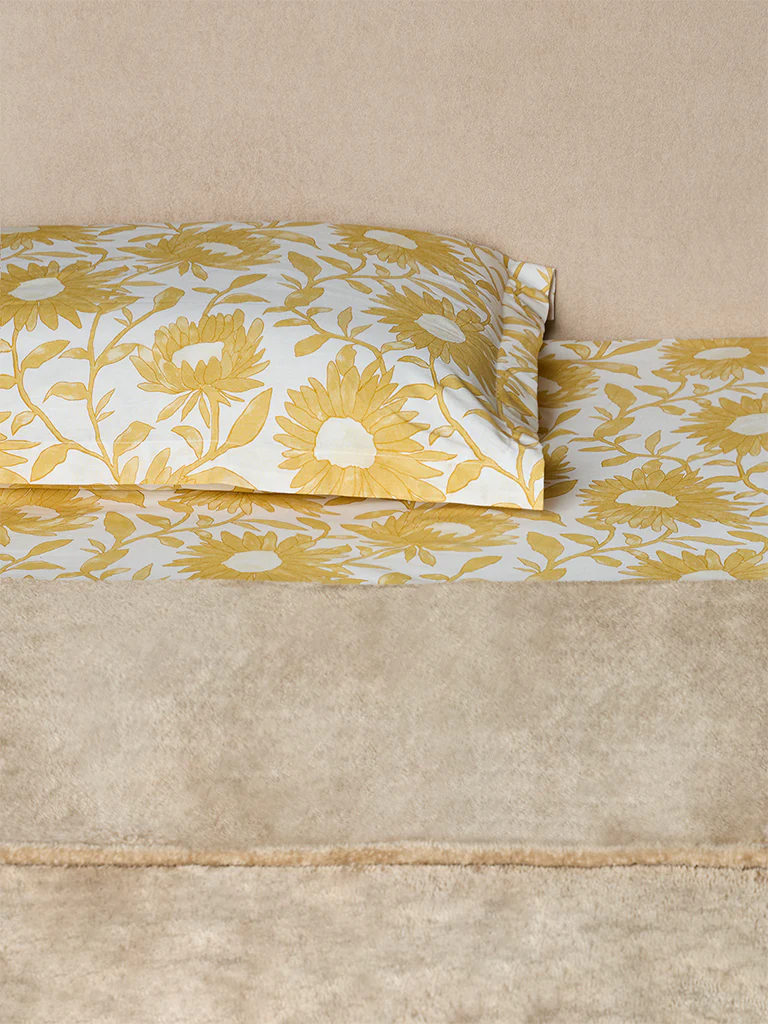 Westside Home Beige Queen Bed Fleece Blanket
