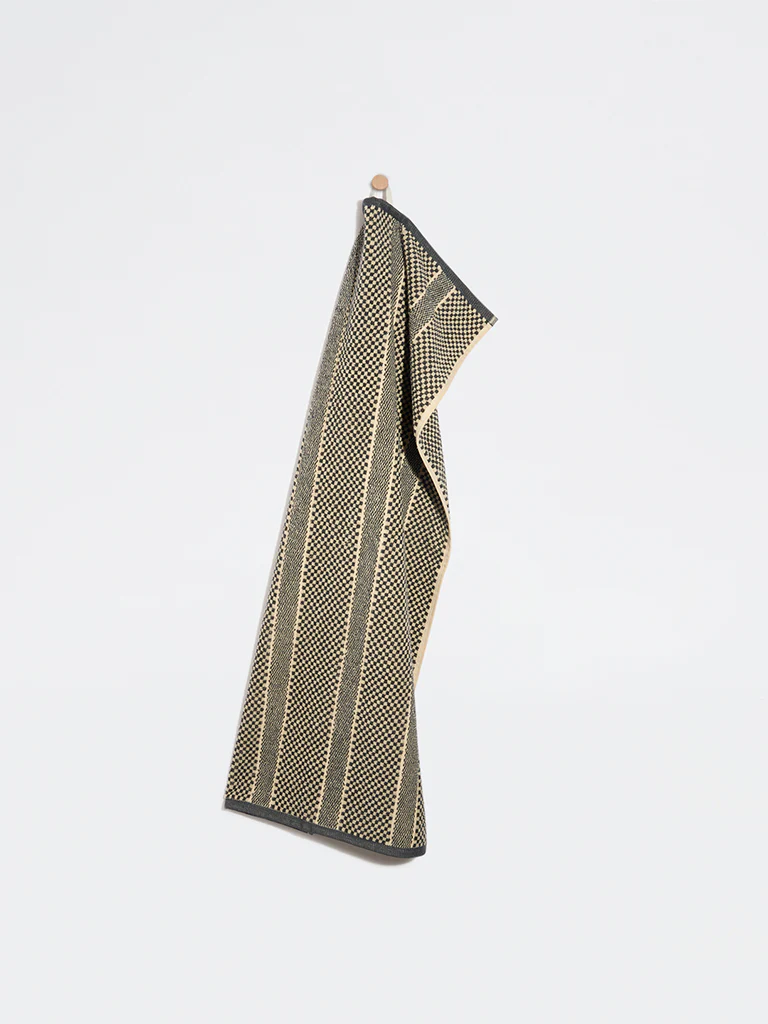 Westside Home Black Popcorn Textured Hand Towel