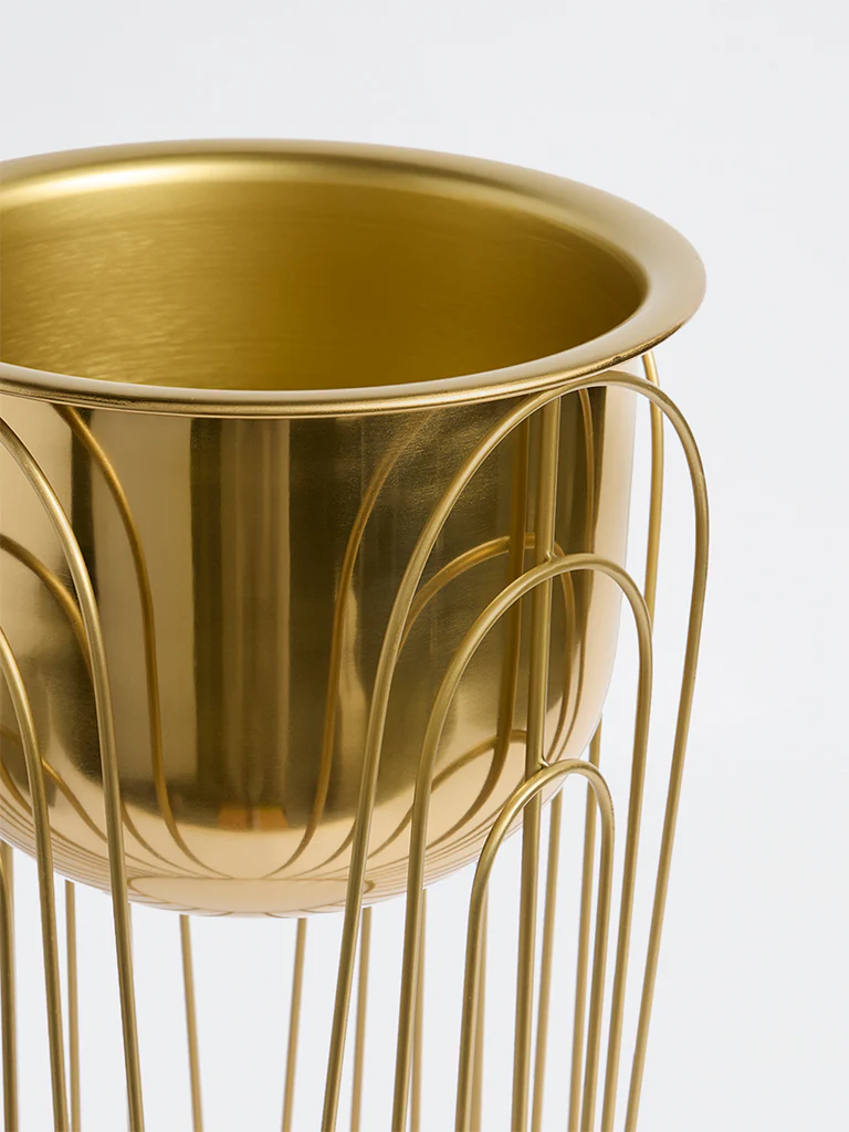 Westside Home Gold Scallop Cage Metal Planter with Stand - Image 3
