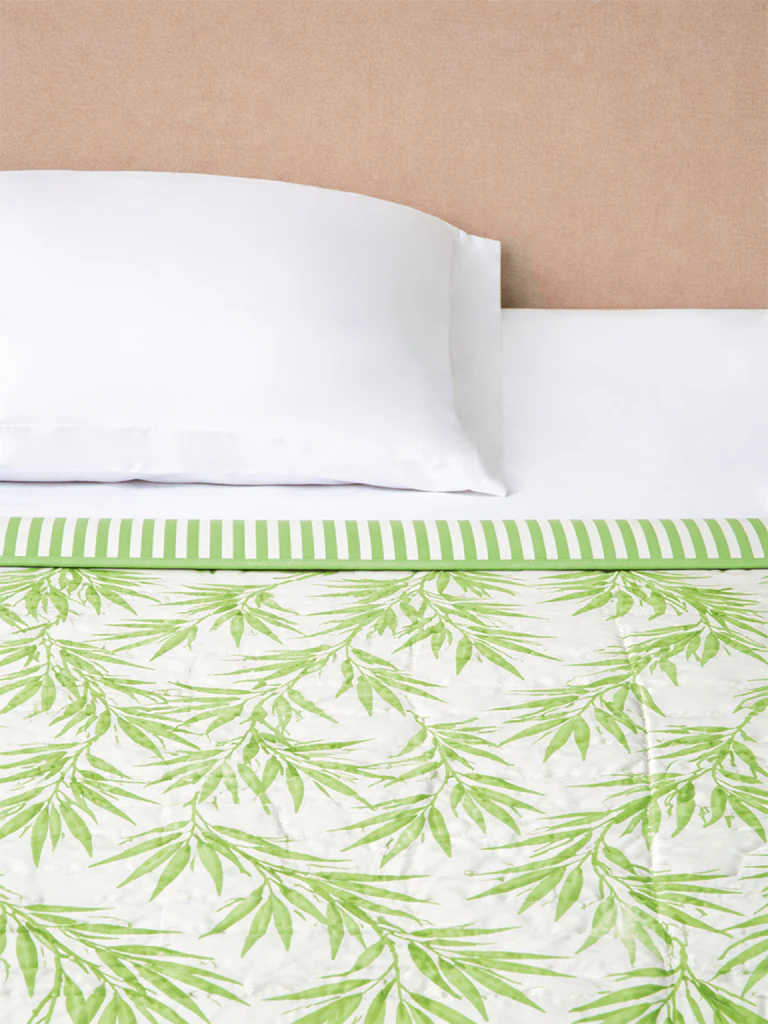 Westside Home Green Bamboo Leaf Reversible Single Bed Comforter