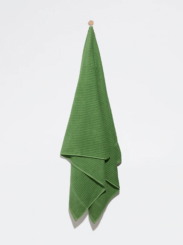Westside Home Green Self-Striped Bath Towel