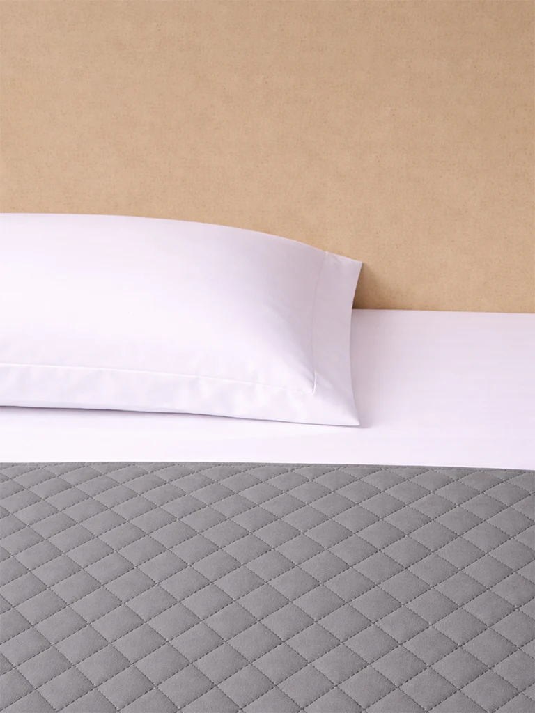 Westside Home Grey Queen Heat Seal Quilt - Image 2
