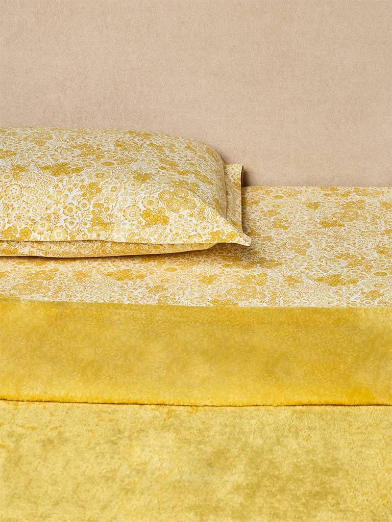 Westside Home Mustard Queen Bed Fleece Blanket