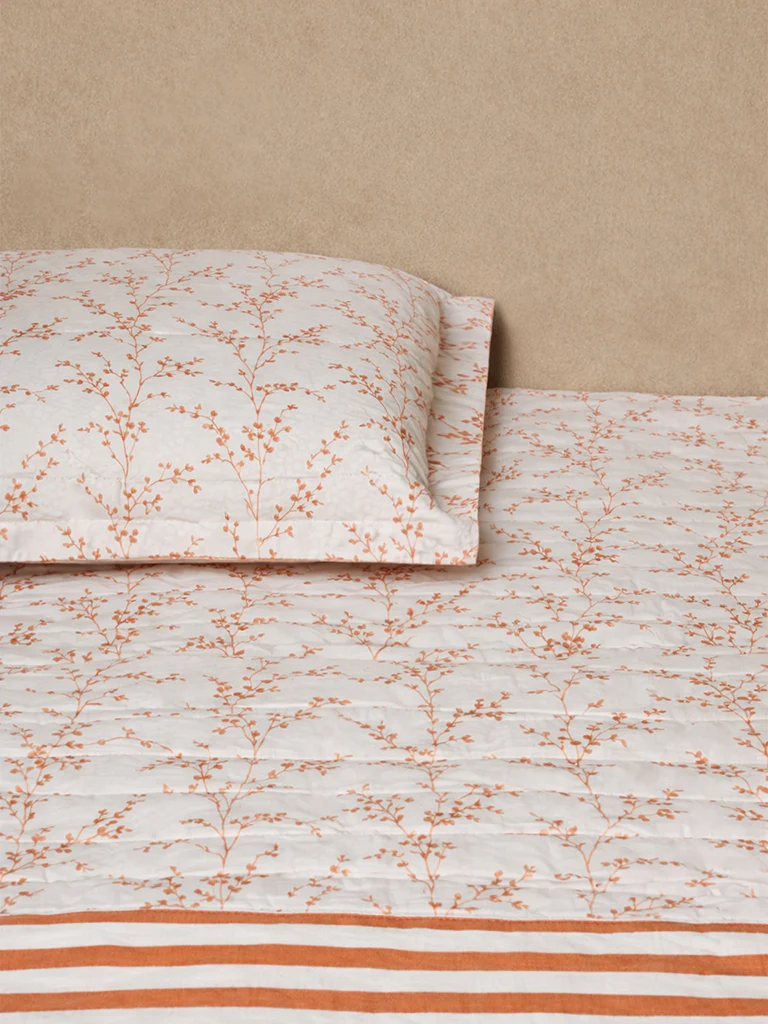 Westside Home Orange Botanical Design Reversible Queen Bed Comforter