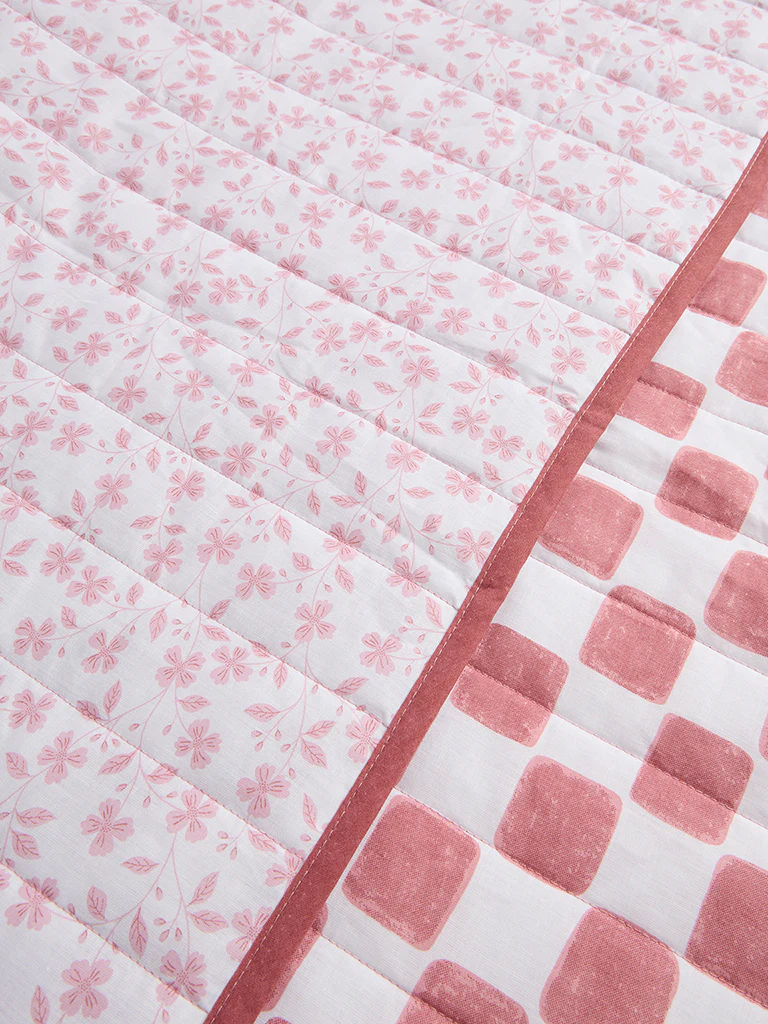 Westside Home Pink Printed Reversible Quilted Queen Bed Comforter - Image 3