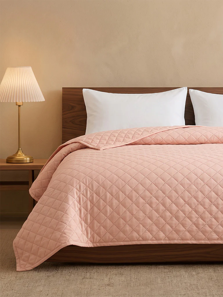 Westside Home Pink Queen Heat Seal Quilt