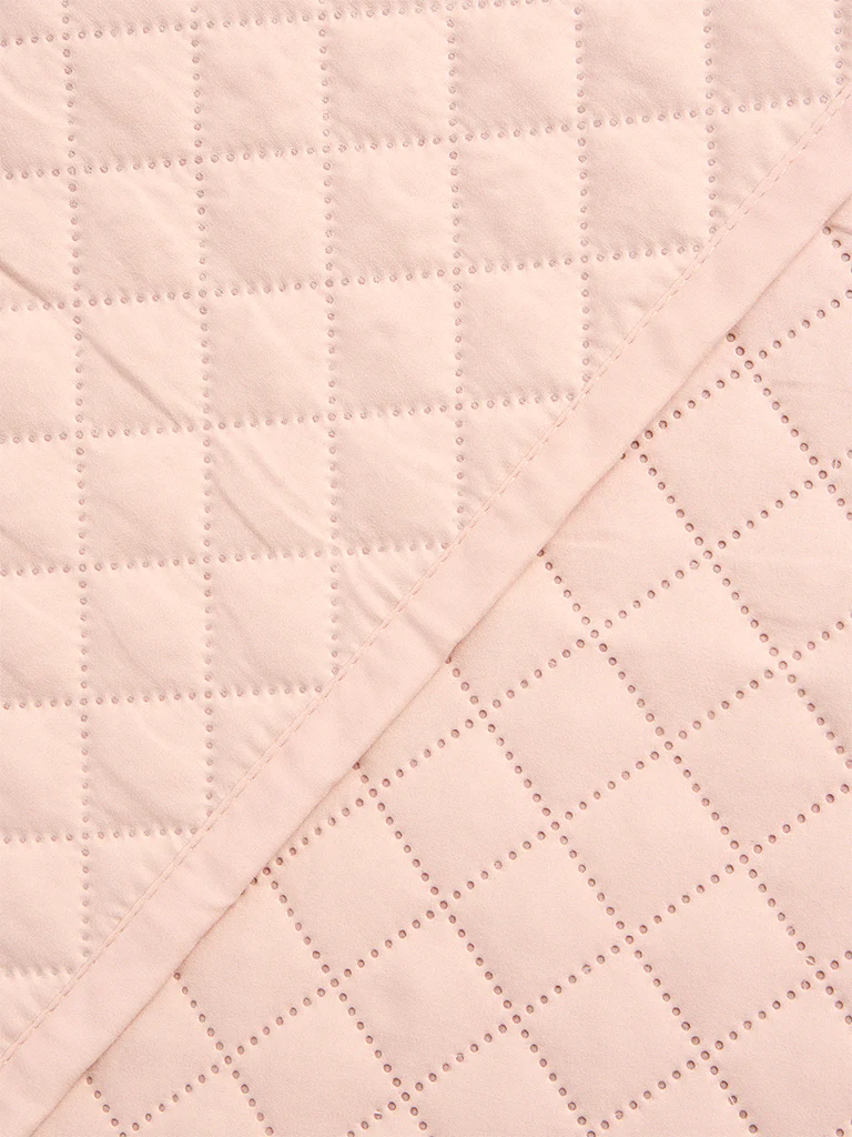 Westside Home Pink Queen Heat Seal Quilt - Image 4
