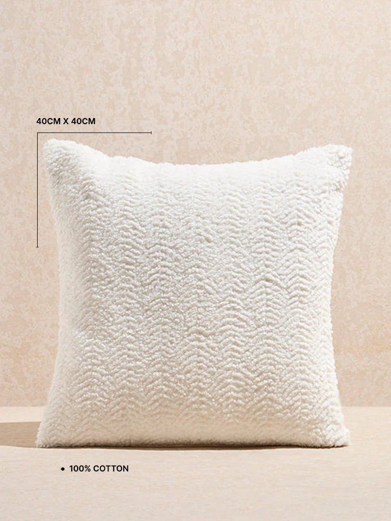 Westside Home White Chevron Design Cushion Cover - Image 4