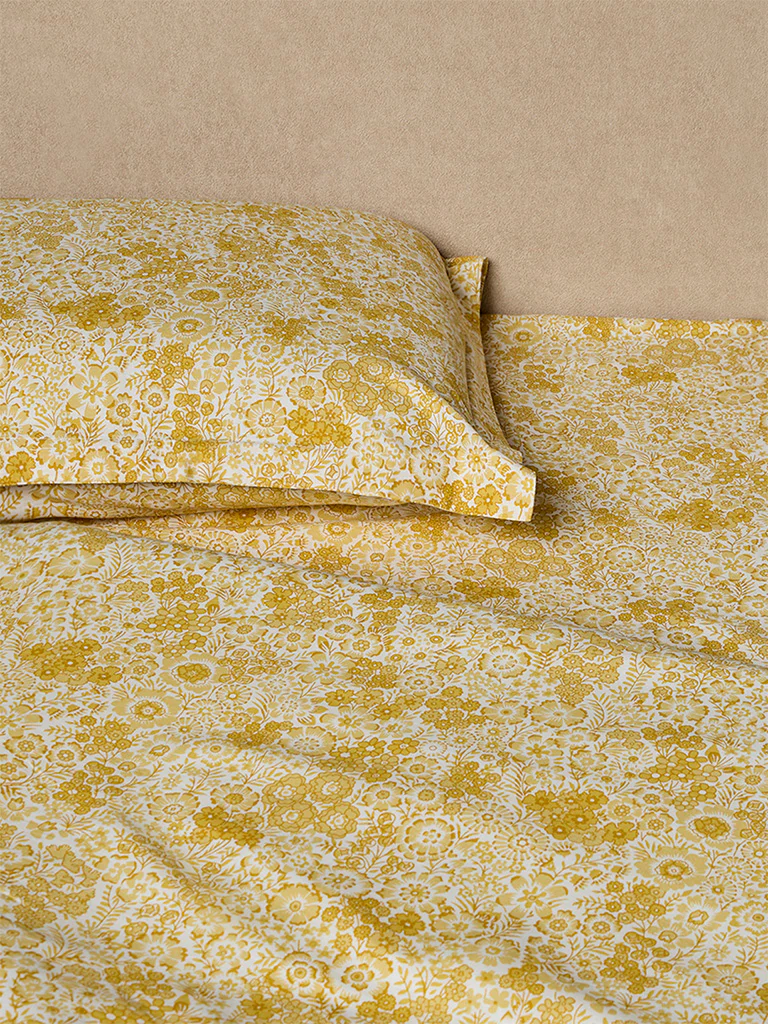 Westside Home Yellow Floral Pattern Queen Bed Sheet Set