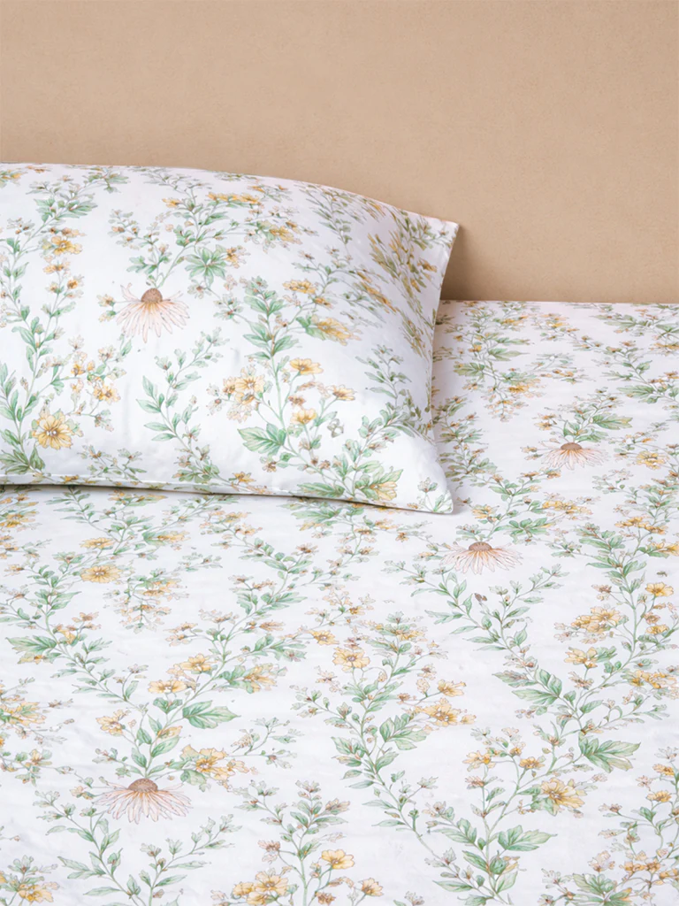 Westside Home Yellow Floral Pattern Queen Bed Sheet Set