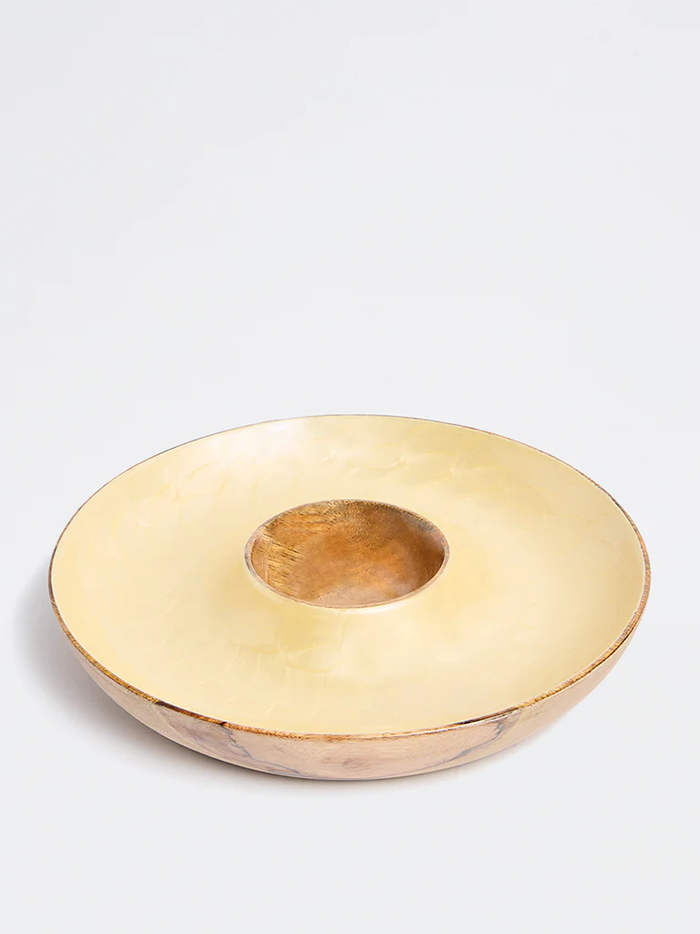 Westside Home Yellow Shell Design Wooden Chip and Dip - Image 2