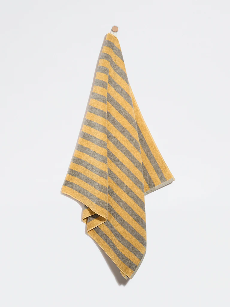 Westside Home Yellow Stripe Pattern Bath Towel