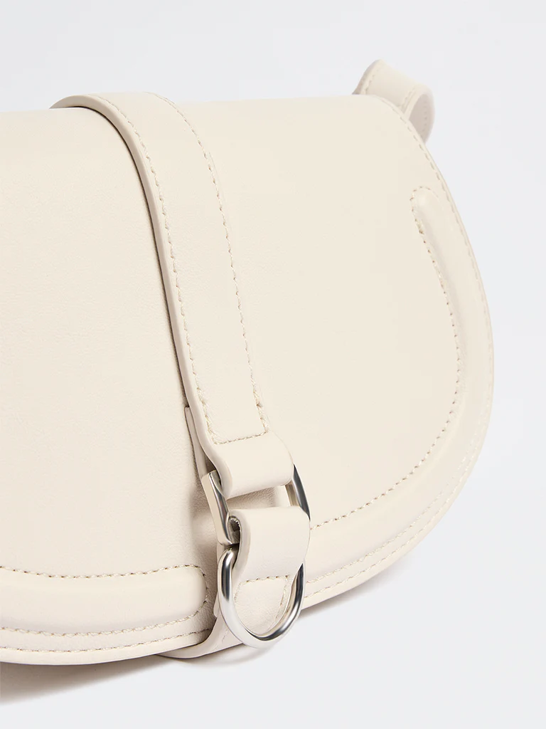 Westside Ivory Saddle Sling Bag - Image 3