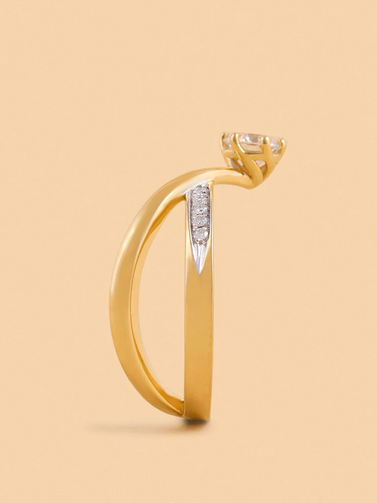 Classic Comet Solitaire Lab Diamond Ring - Image 4