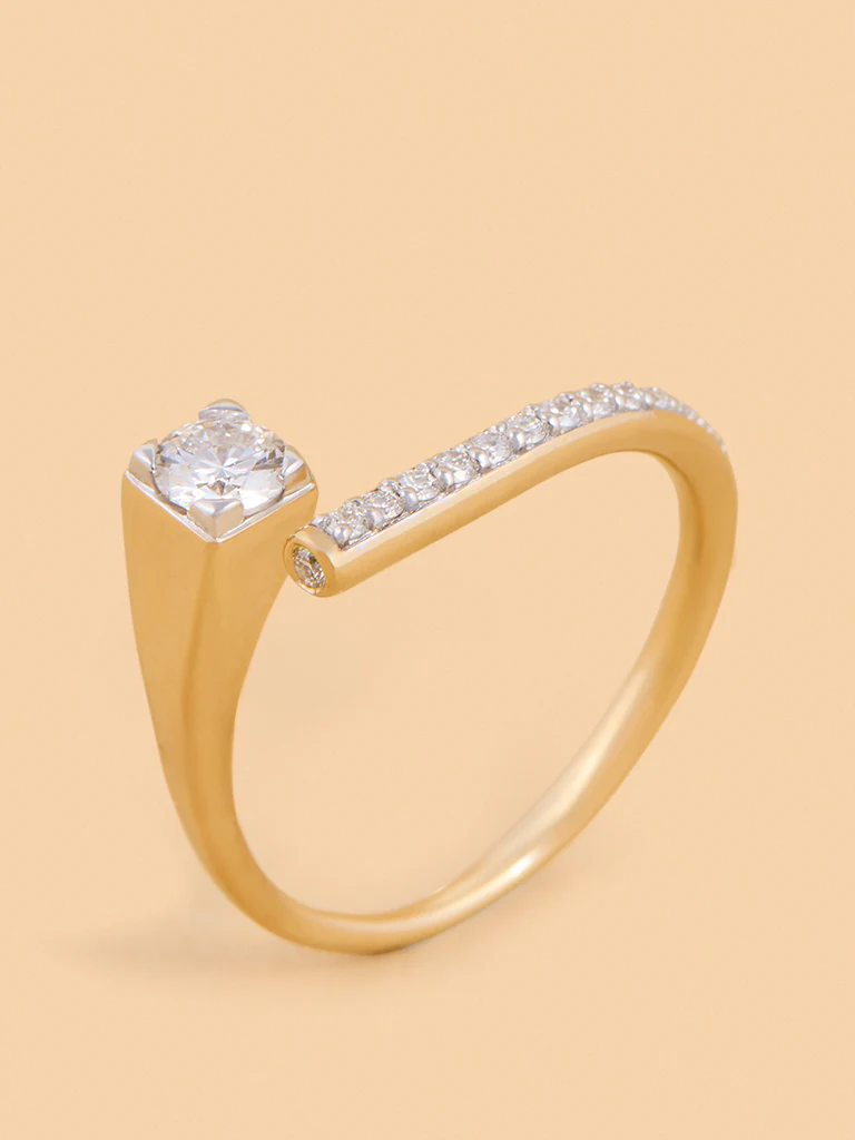 Edgy Lab Diamond Solitaire Ring - Image 2