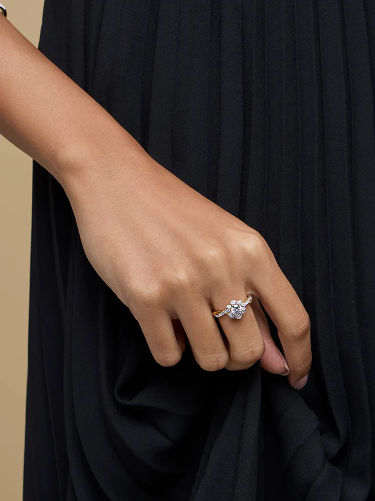 Gold Classic Floral Ring